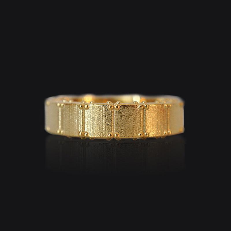 Classic Shield Textured Men's Wedding Band - farrellouise