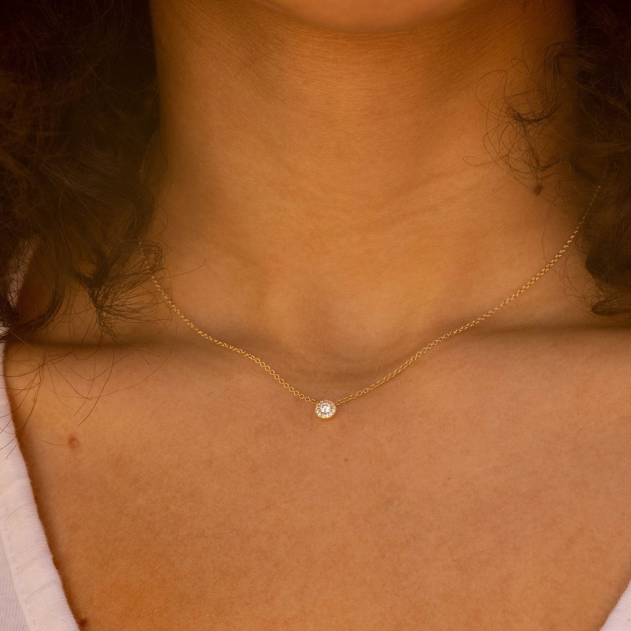 0.14TCW Round Moissanite Halo Necklace - farrellouise