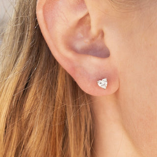 0.49TCW Heart Moissanite Stud Earrings - farrellouise