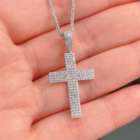 0.56 TCW Round Moissanite Cross Necklace - farrellouise