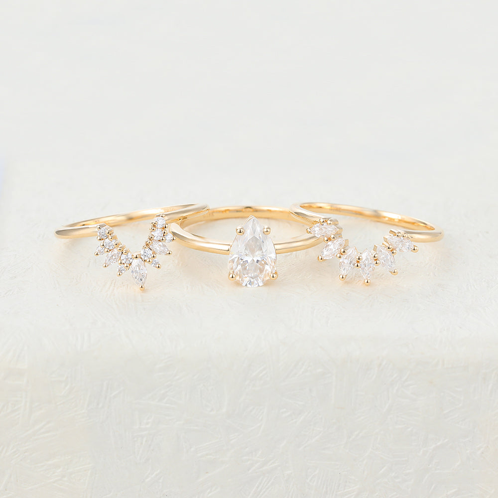 1.50 CT Pear Moissanite Solitaire Bridal Ring Set - farrellouise
