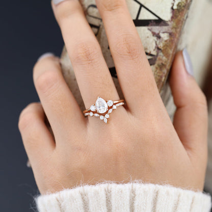 1.0 CT Pear Moissanite Three Stones Bridal Ring Set - farrellouise