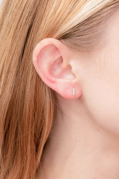 0.28 TCW Baguette & Round Moissanite stud Earrings - farrellouise