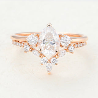 1.0 CT Pear Moissanite Three Stones Bridal Ring Set - farrellouise