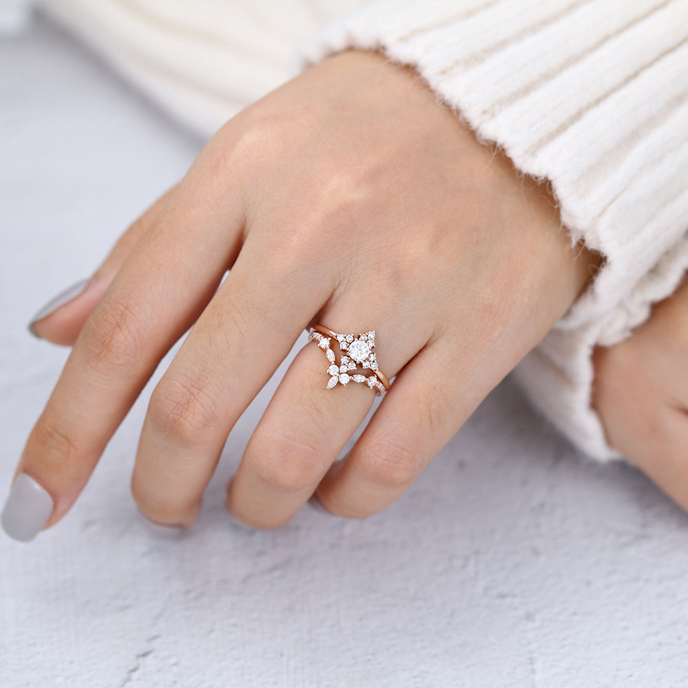 0.22 CT Round Moissanite Cluster Bridal Ring Set - farrellouise