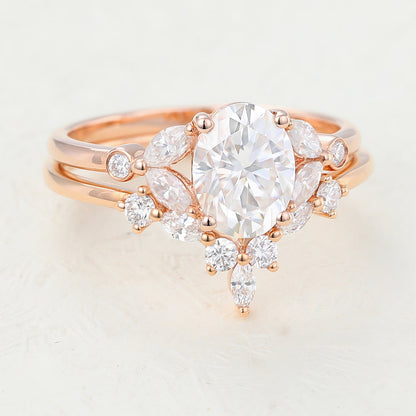 1.33 CT Oval Moissanite Cluster Bridal Ring Set - farrellouise