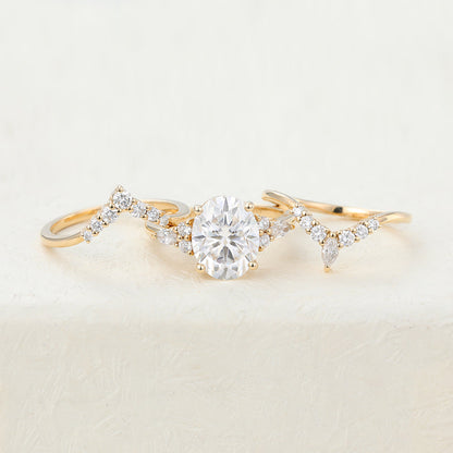 3.0 CT Oval Moissanite Cluster Bridal Ring Set - farrellouise