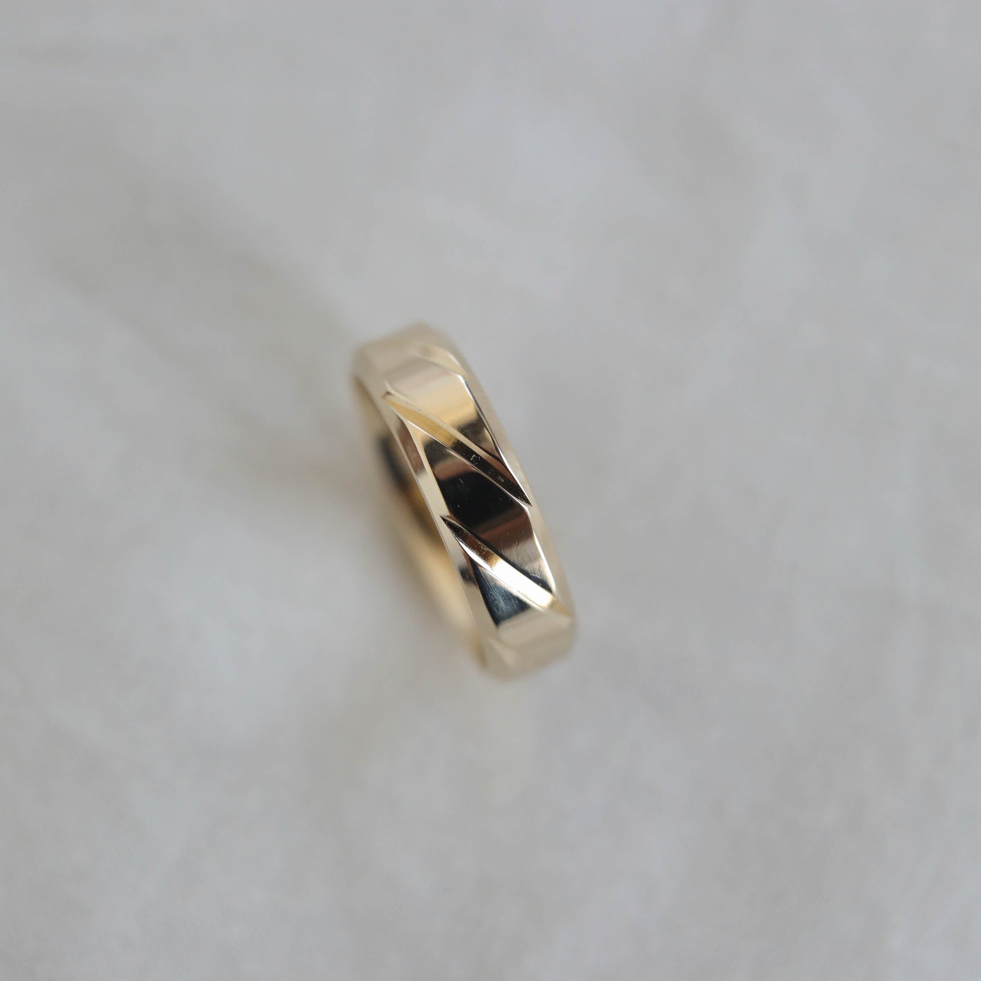 High-Polish Finish Regular Men's Band - farrellouise