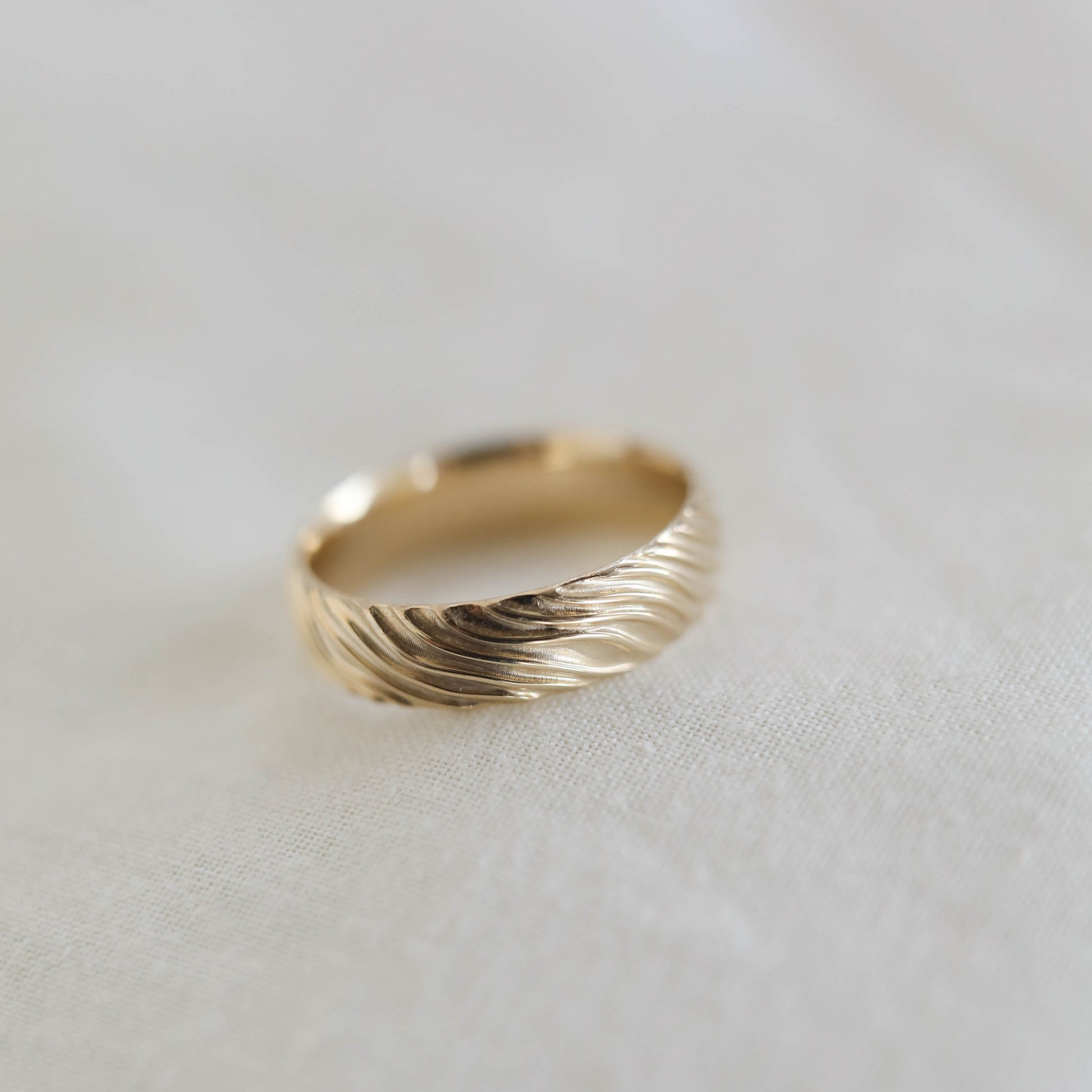 Yellow Gold Men's Wedding Band with wave like texture - farrellouise
