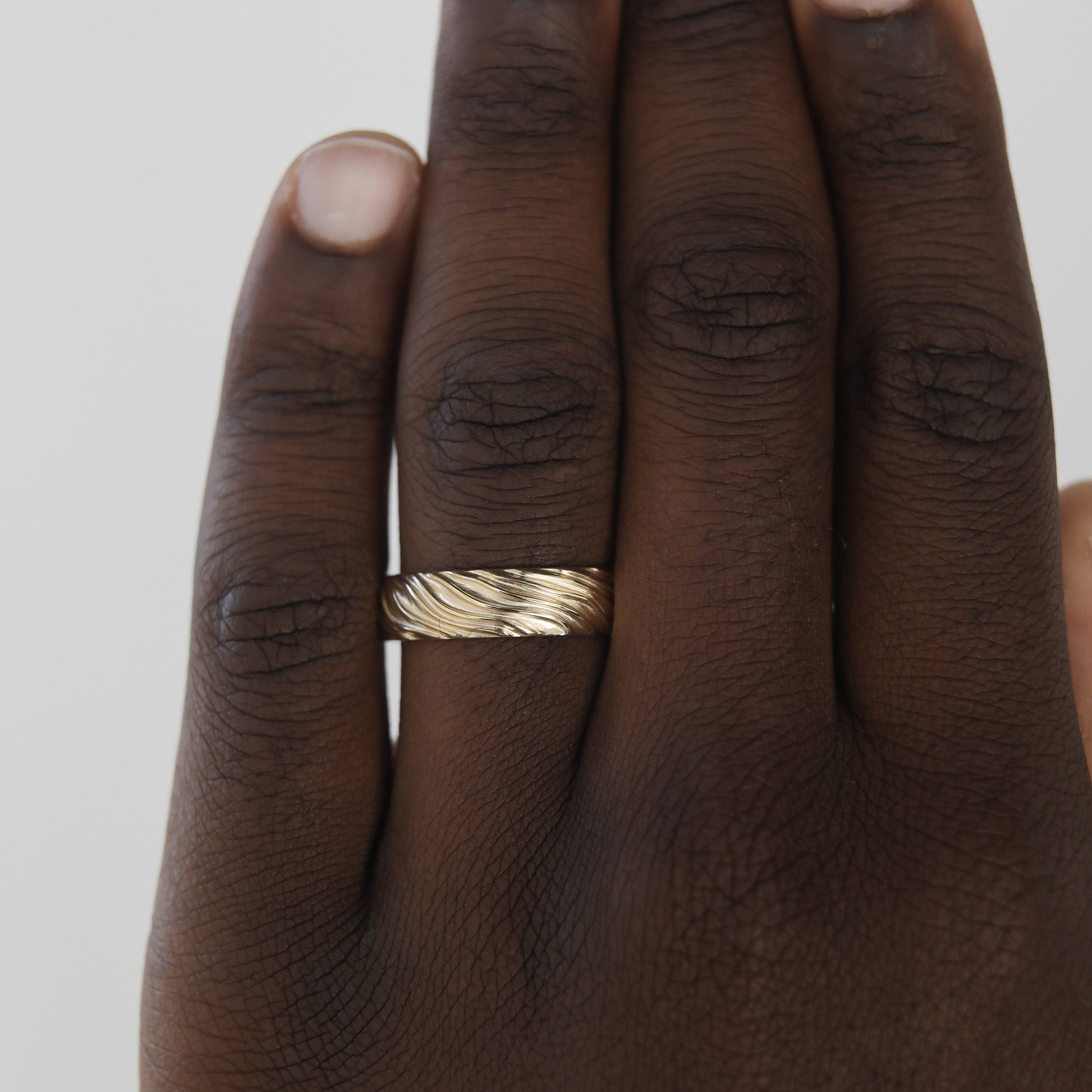 Yellow Gold Men's Wedding Band with wave like texture - farrellouise