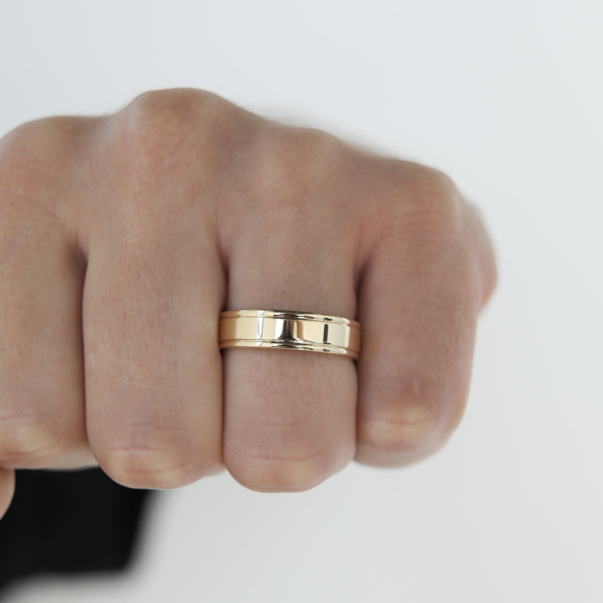 High-Polish Finish Regular Yellow Gold Men's Band - farrellouise