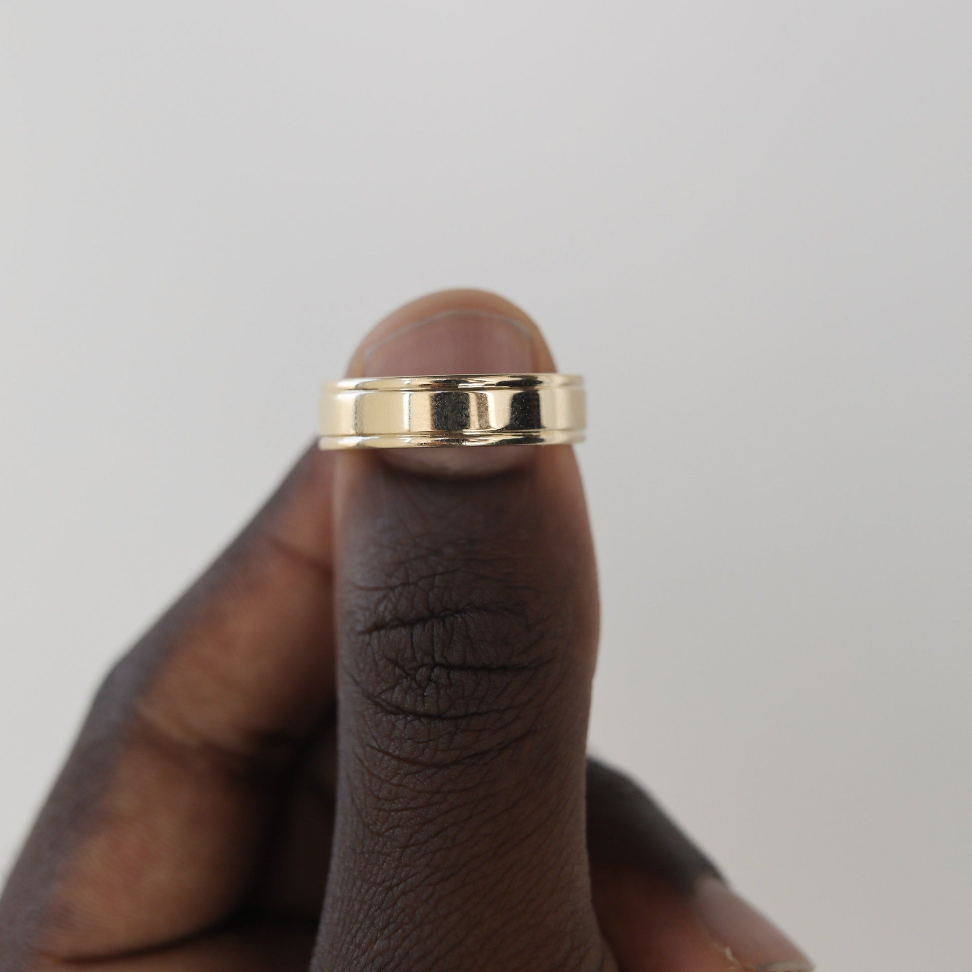 High-Polish Finish Regular Yellow Gold Men's Band - farrellouise