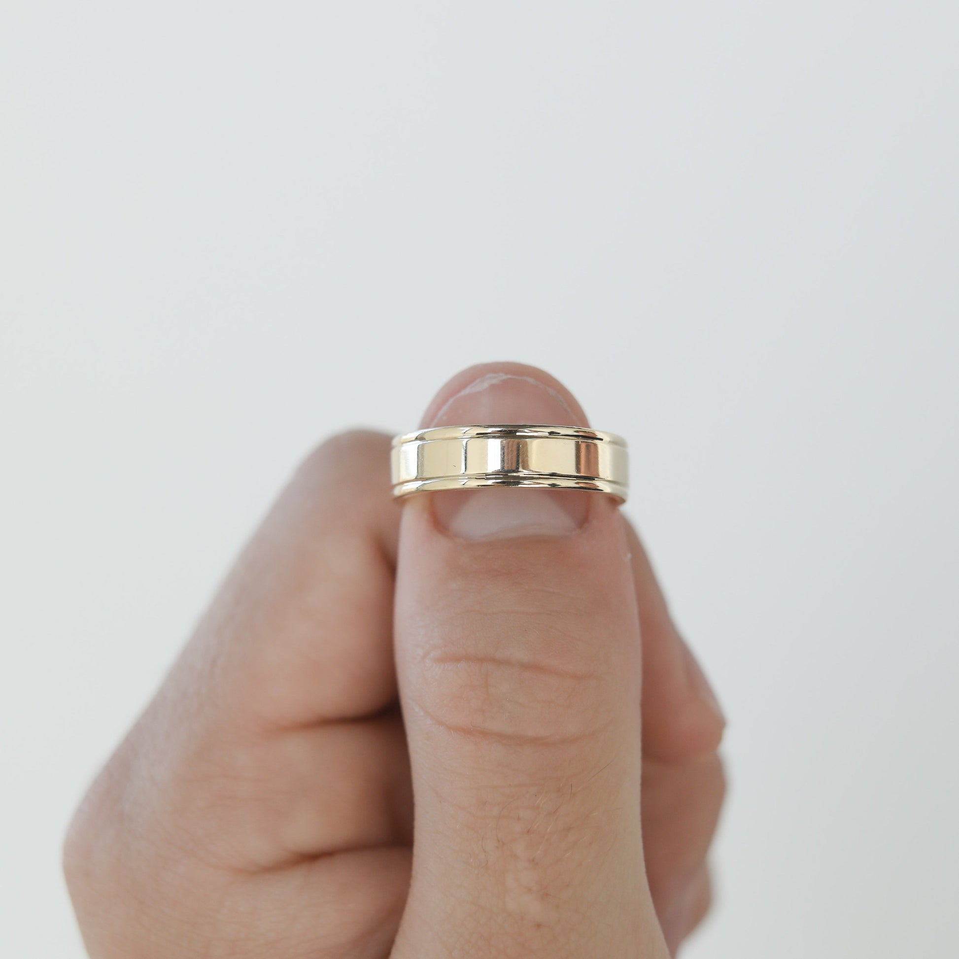 High-Polish Finish Regular Yellow Gold Men's Band - farrellouise