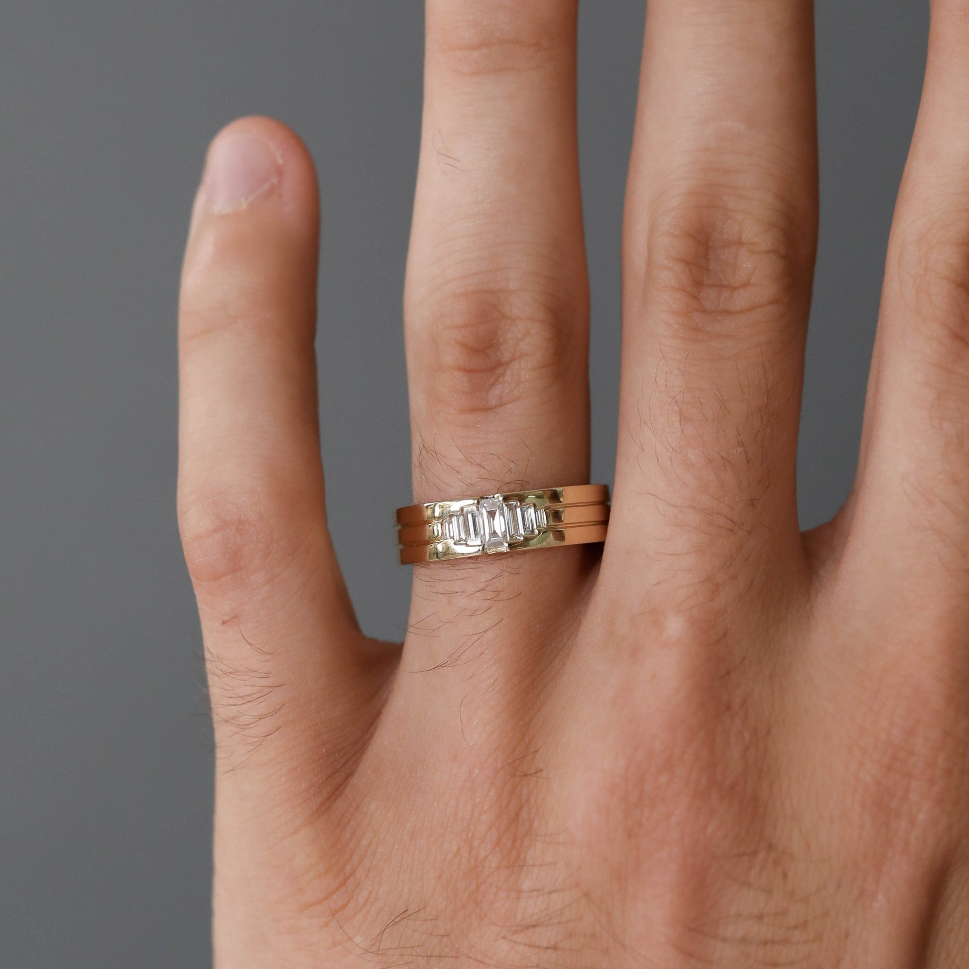 Stone Setting Classic High-Polish Finish Men's Band - farrellouise