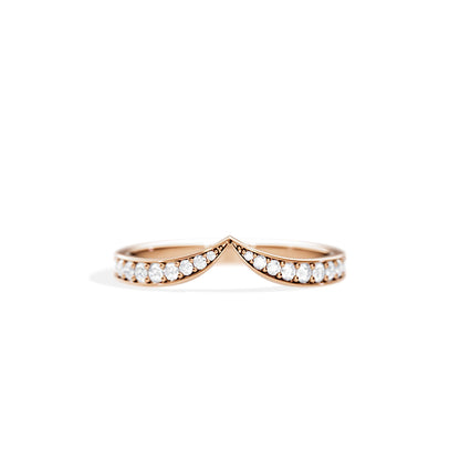 0.30 TCW Round Curved Style Wedding Band