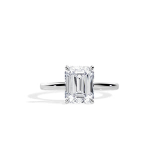 2.5 CT Emerald Moissanite Solitaire Engagement Ring