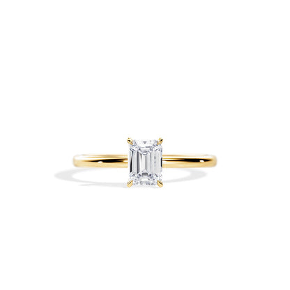 1.0 CT Emerald Moissanite Solitaire Engagement Ring