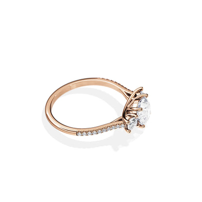 1.0 CT Round Cut Moissanite Three Stone Setting Engagement Ring
