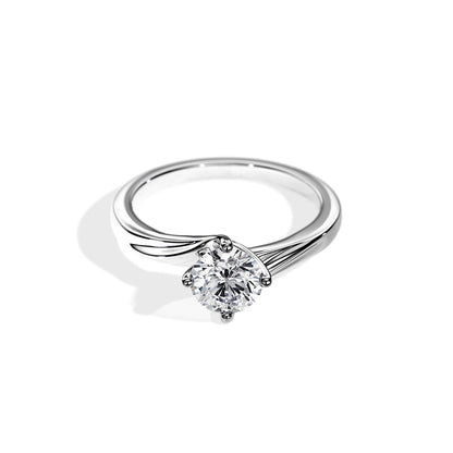 2.0 CT Round Moissanite Solitaire Engagement Ring