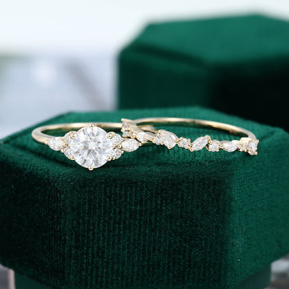 0.88 CT Round Moissanite Cluster Bridal Ring Set - farrellouise