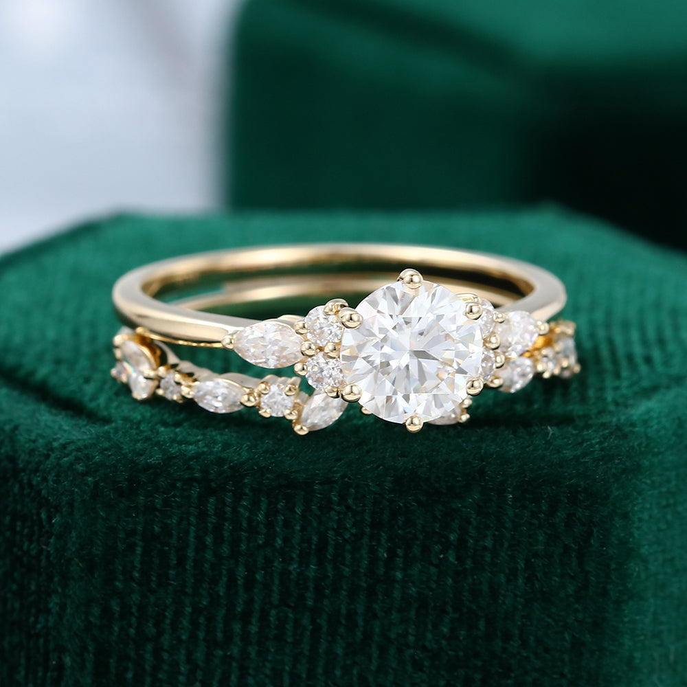 0.88 CT Round Moissanite Cluster Bridal Ring Set - farrellouise