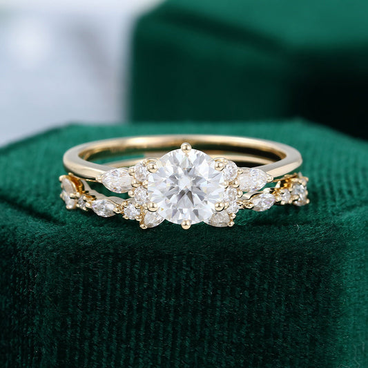 0.88 CT Round Moissanite Cluster Bridal Ring Set - farrellouise