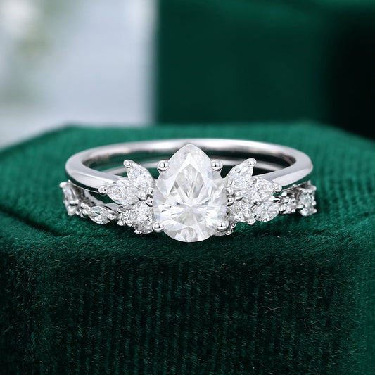 1.0 CT Pear Moissanite Cluster Bridal Ring Set - farrellouise
