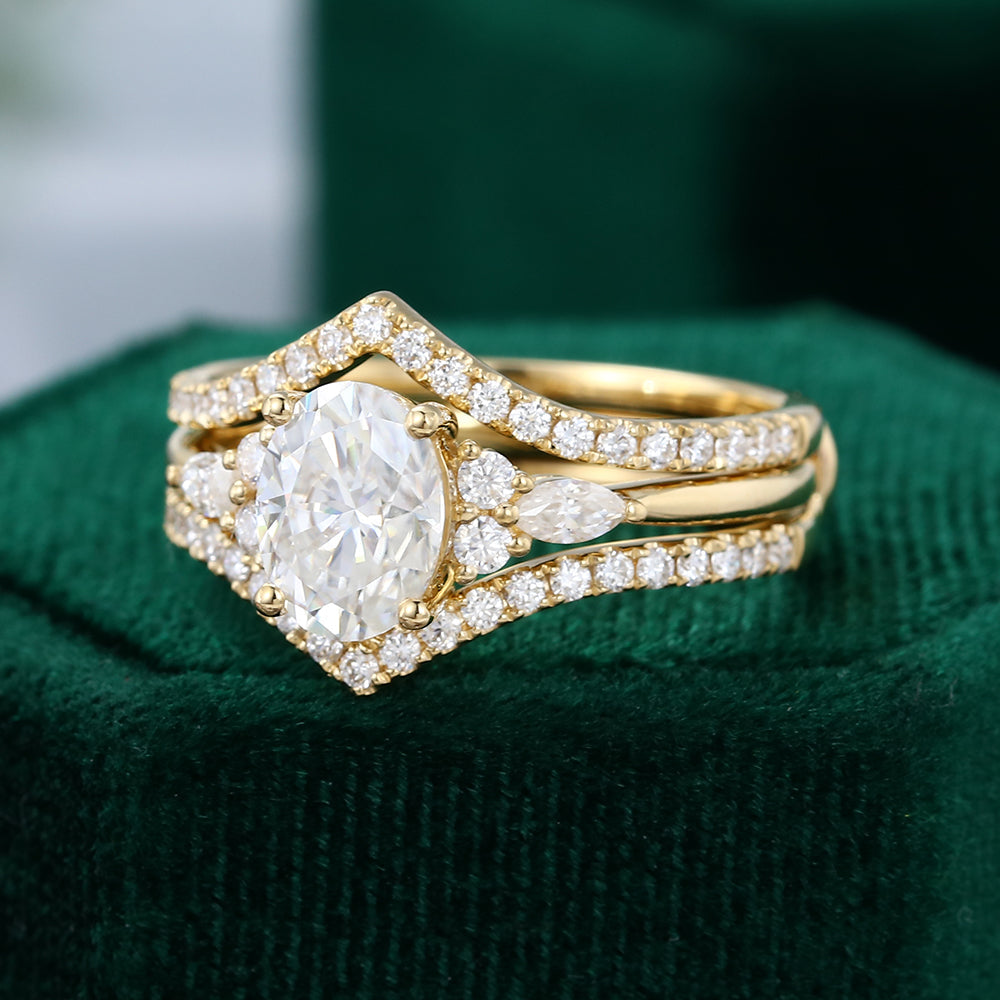 1.33 CT Oval Moissanite Cluster Bridal Ring Set - farrellouise