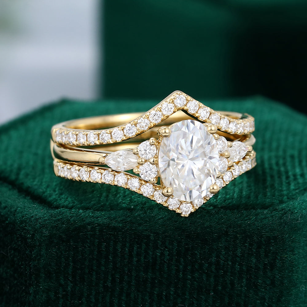 1.33 CT Oval Moissanite Cluster Bridal Ring Set - farrellouise