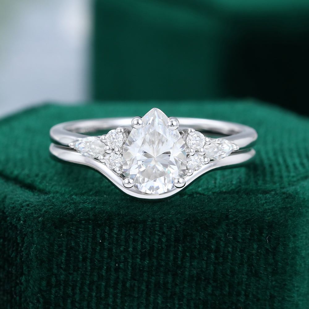 1.0 CT Pear Moissanite Cluster Bridal Ring Set - farrellouise