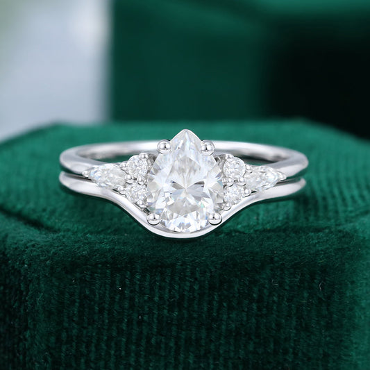 1.0 CT Pear Moissanite Cluster Bridal Ring Set - farrellouise