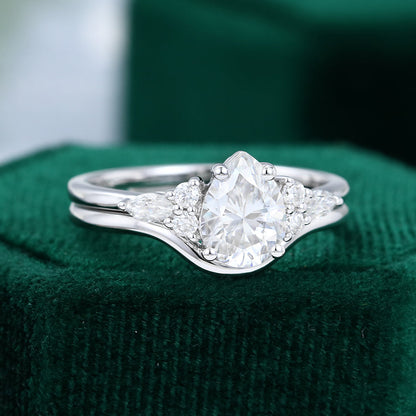 1.0 CT Pear Moissanite Cluster Bridal Ring Set - farrellouise
