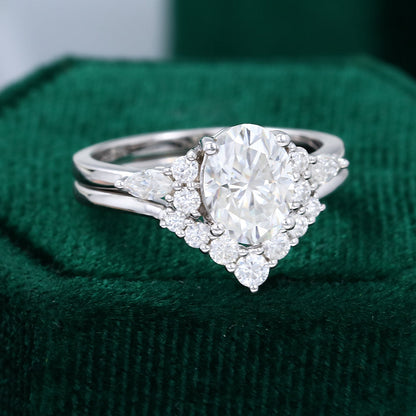 1.33 CT Oval Moissanite Cluster Bridal Ring Set - farrellouise