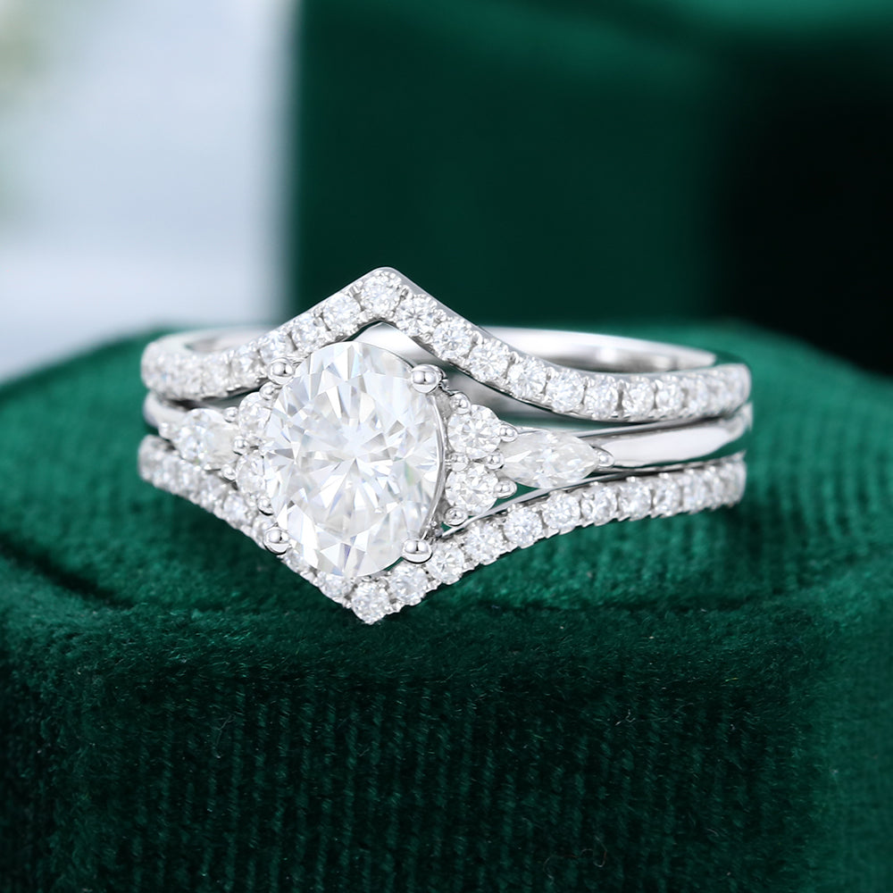 1.33 CT Oval Moissanite Cluster Bridal Ring Set - farrellouise
