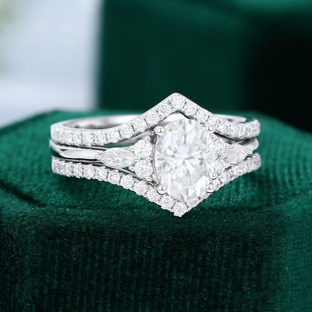 1.33 CT Oval Moissanite Cluster Bridal Ring Set - farrellouise