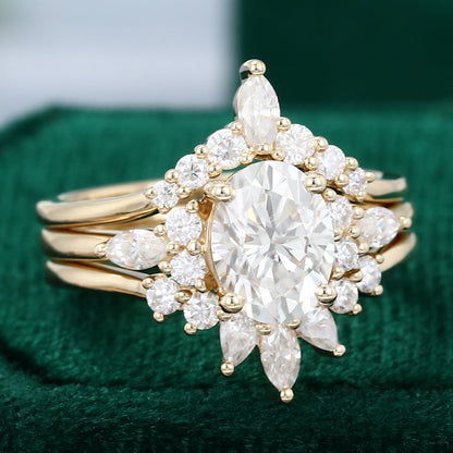 1.33 CT Oval Moissanite Cluster Bridal Ring Set - farrellouise