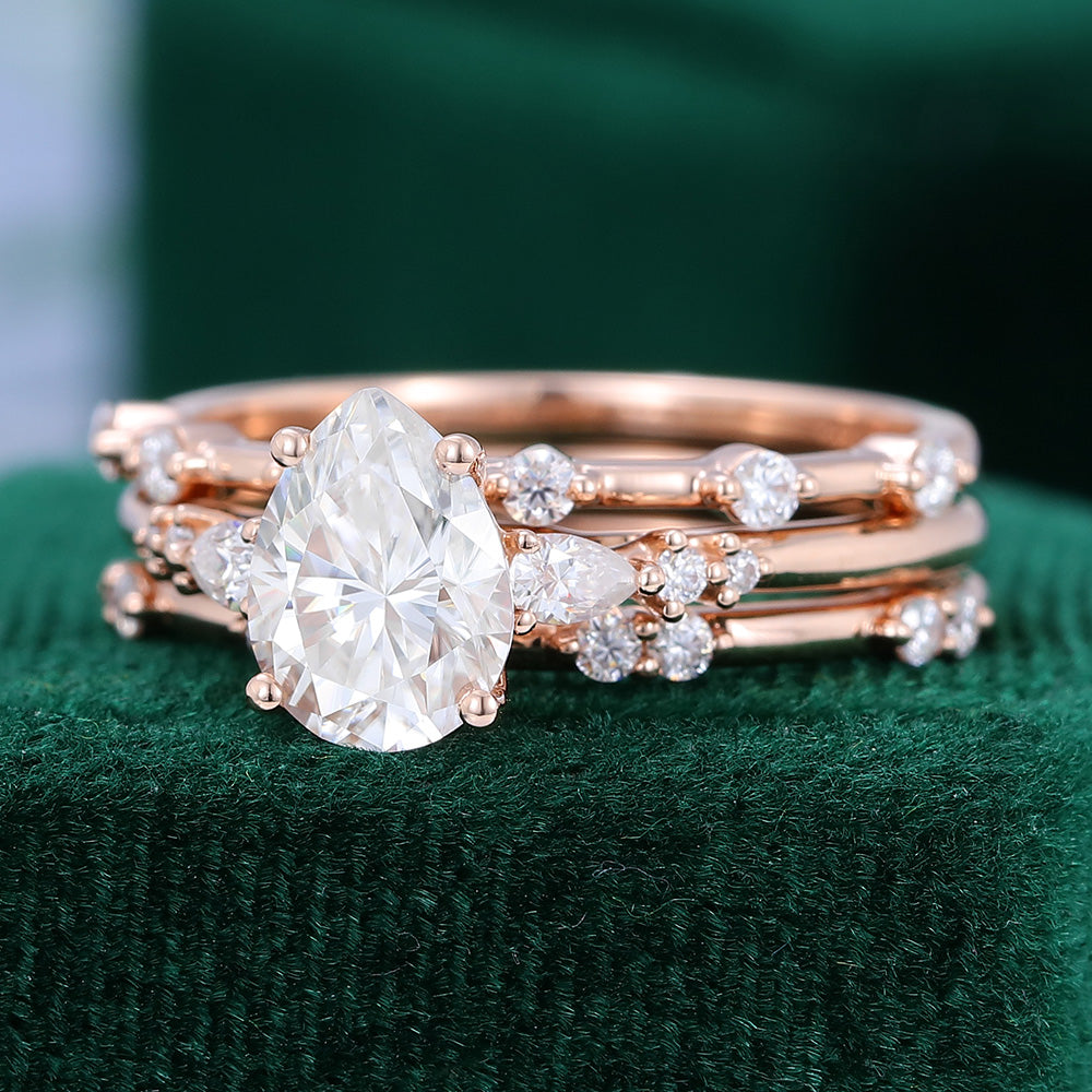 1.0 CT Pear Moissanite Three Stone Bridal Ring Set - farrellouise
