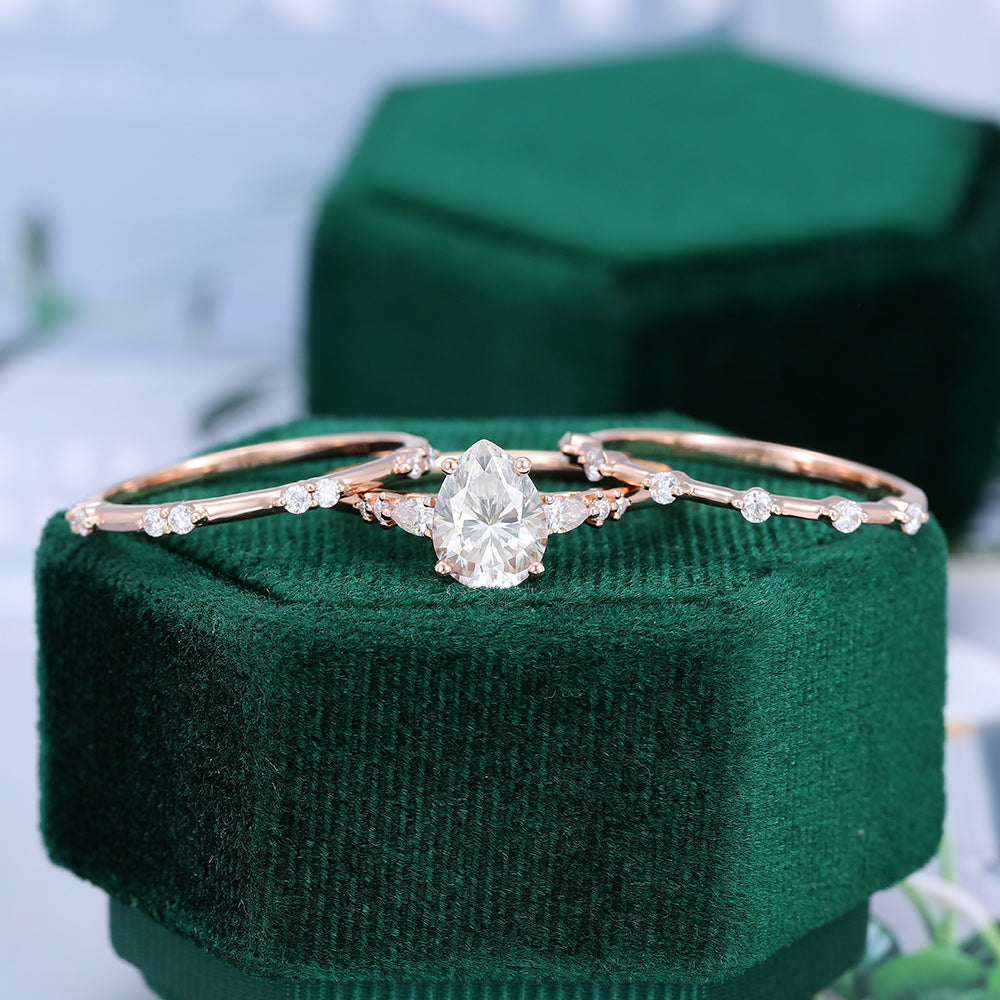 1.0 CT Pear Moissanite Three Stone Bridal Ring Set - farrellouise