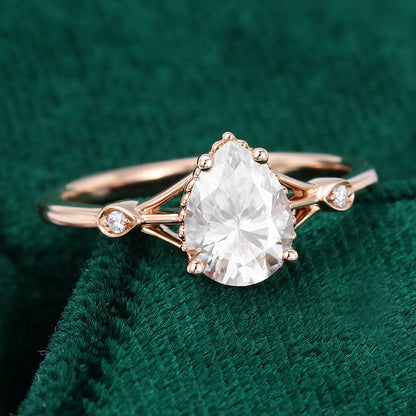 1.0 CT Pear Shaped Moissanite Vintage Engagement Ring - farrellouise