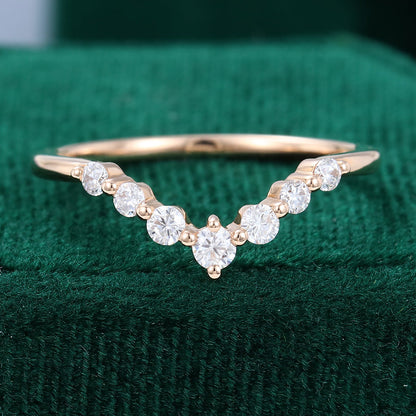 0.25 CT Round Moissanite Curved Wedding Band - farrellouise