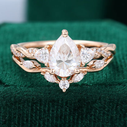 1.0 CT Pear Moissanite Three Stone Bridal Ring Set - farrellouise