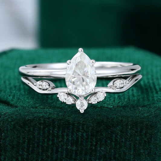 0.69 CT Pear Moissanite Solitaire Bridal Ring Set - farrellouise