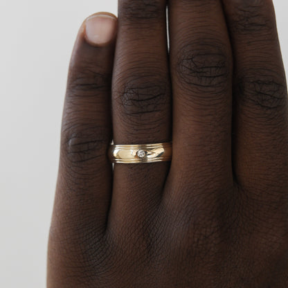Classic Single Stone Polished Finish Men's Wedding Band - farrellouise
