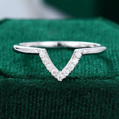 0.09 CT Round Moissanite V-Shaped Wedding Band - farrellouise