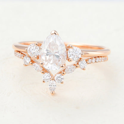 1.0 CT Pear Moissanite Three Stones Bridal Ring Set - farrellouise