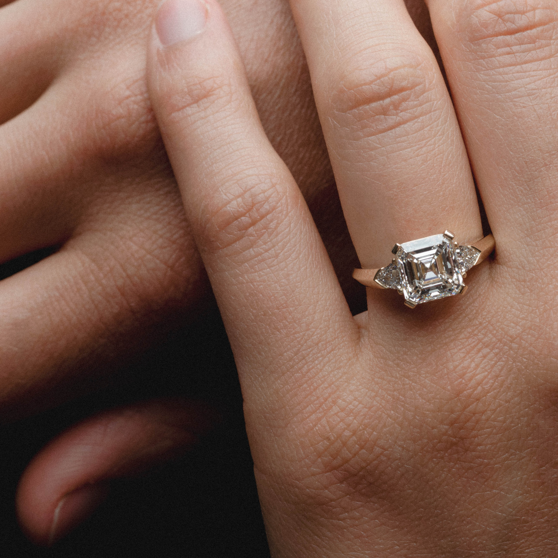 hertha_3_01_ct_asscher_cut_lab_diamond_trilogy_engagement_ring_1