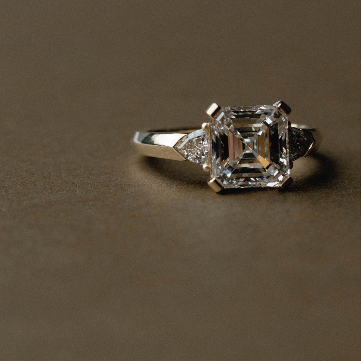hertha_3_01_ct_asscher_cut_lab_diamond_trilogy_engagement_ring_4