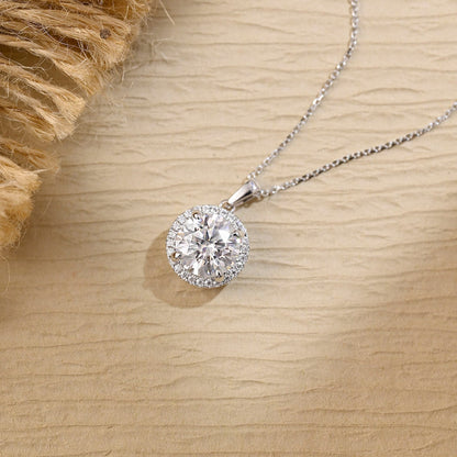 0.50 CT Round Moissanite Diamond Halo Necklace - farrellouise