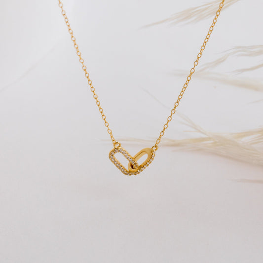 0.20 TCW Round Moissanite Linked Pendant Necklace - farrellouise
