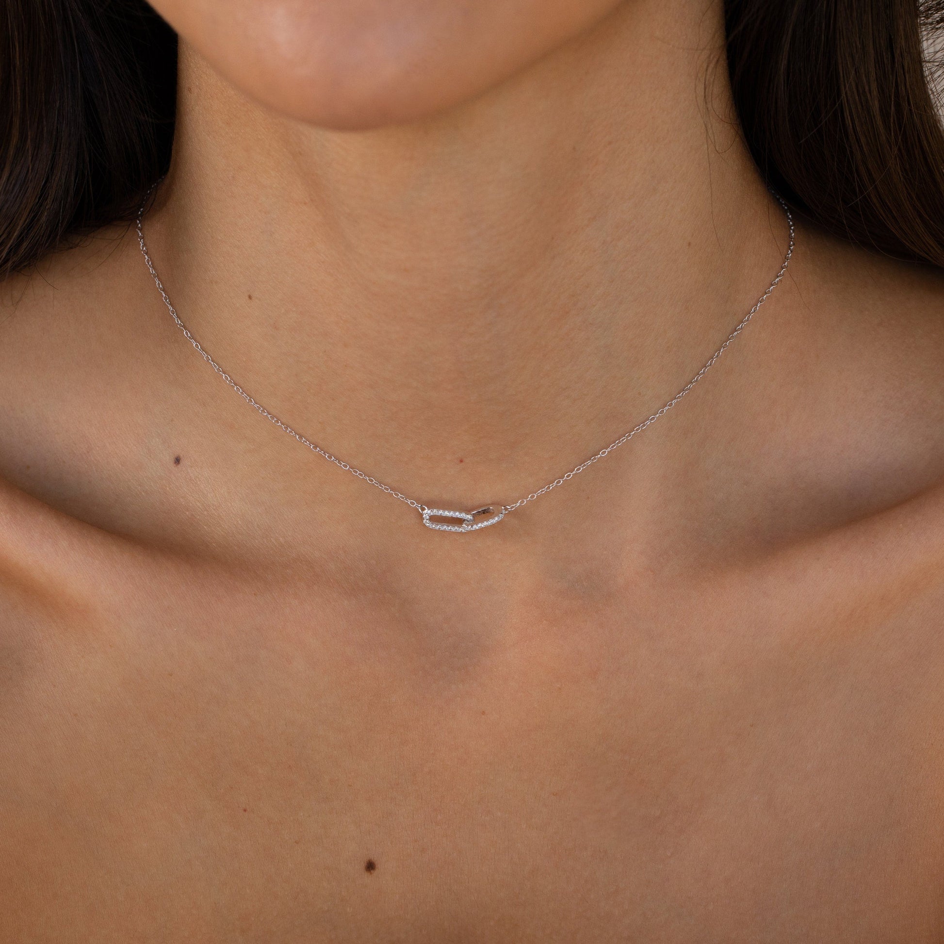 0.20 TCW Round Moissanite Linked Pendant Necklace - farrellouise
